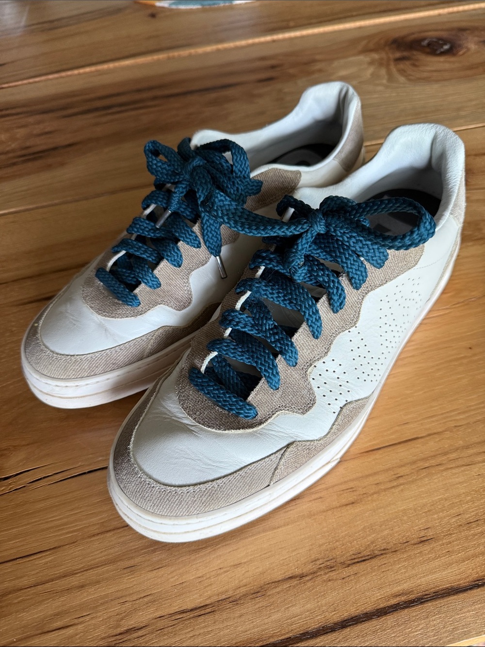 P448 Men's Cream & Teal Lace Low-Top Sneakers